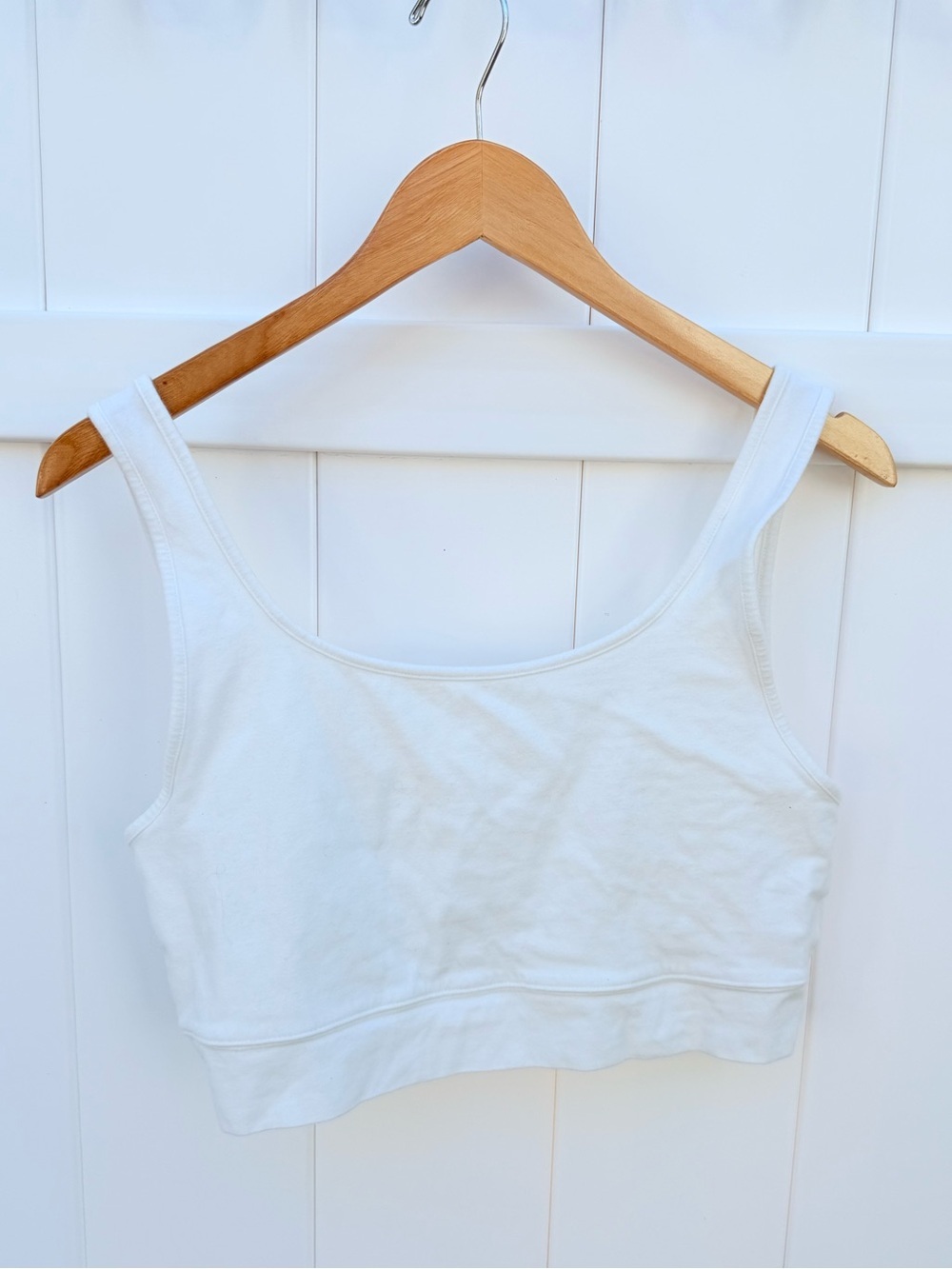 American Eagle Outfitters White Cropped Tank Top